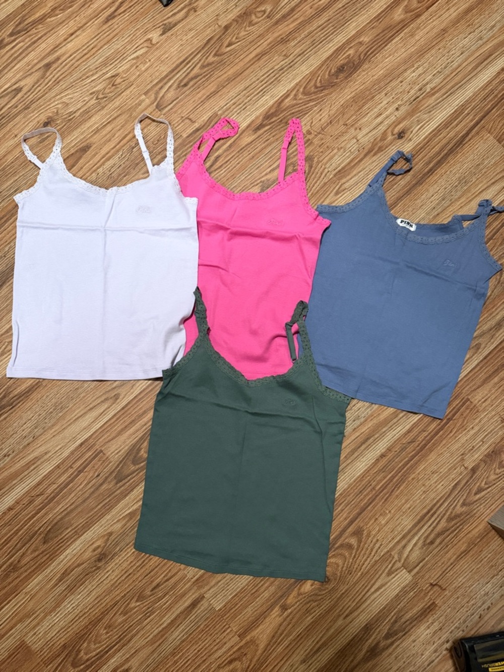 LAST CHANCE ❤️‍🔥 Victoria’s Secret Pink sleep cami tank top bundle